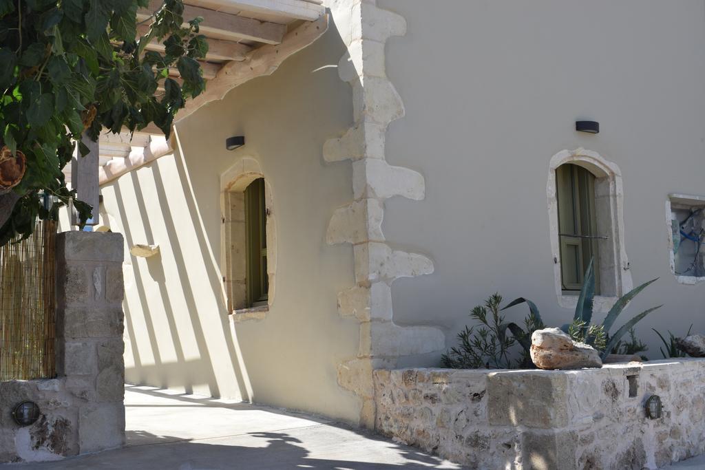 Traditional Stonebuilt Villa Leonanto, Only 5 Km From A Sandy Beach Kástellos Eksteriør billede