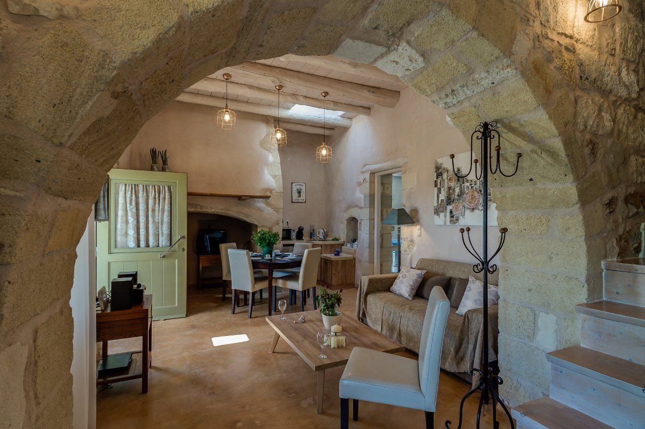 Traditional Stonebuilt Villa Leonanto, Only 5 Km From A Sandy Beach Kástellos Eksteriør billede