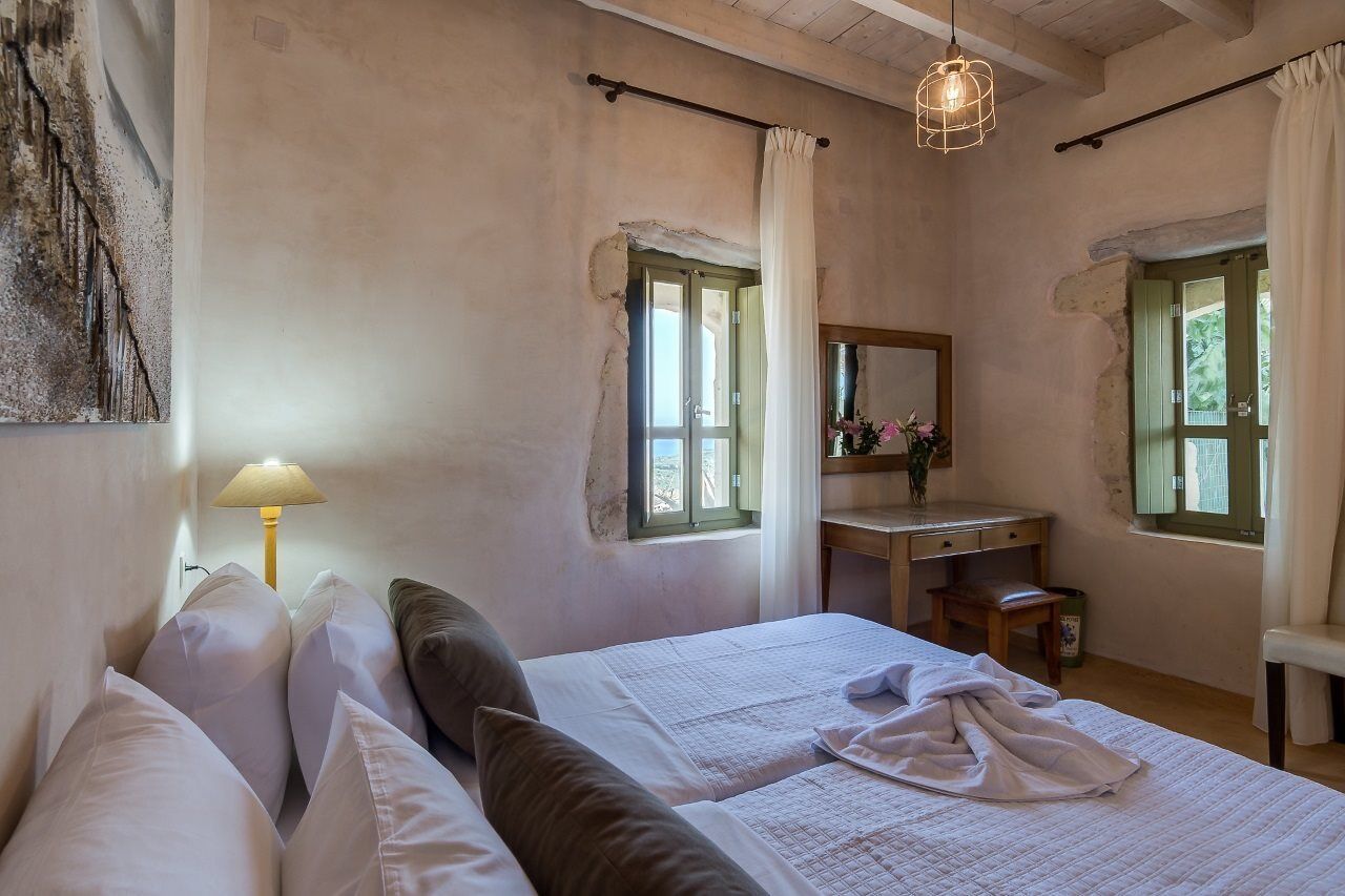 Traditional Stonebuilt Villa Leonanto, Only 5 Km From A Sandy Beach Kástellos Eksteriør billede